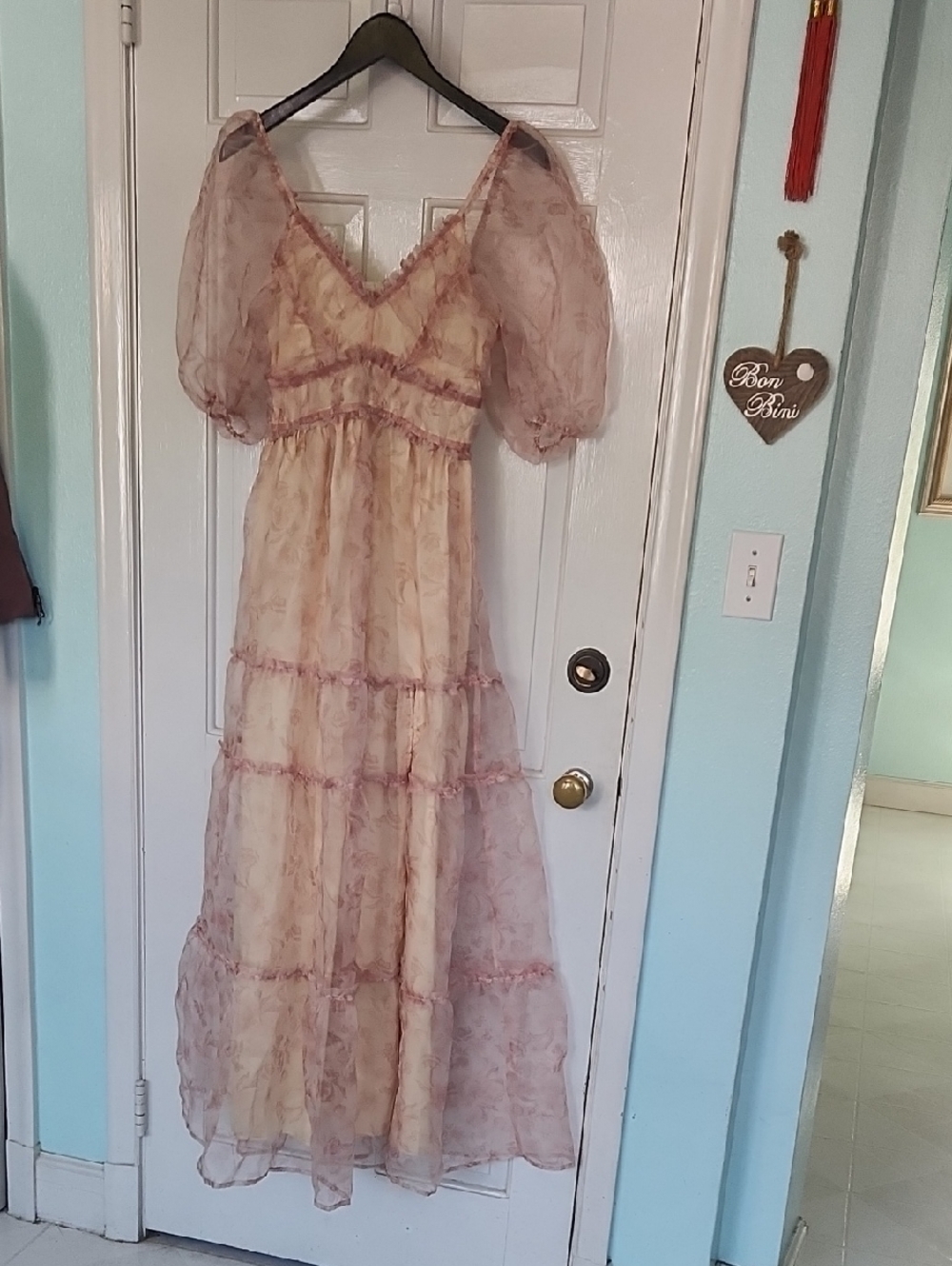 Romantic Pink Sheer Tiered Maxi Dress with Puff Sleeves